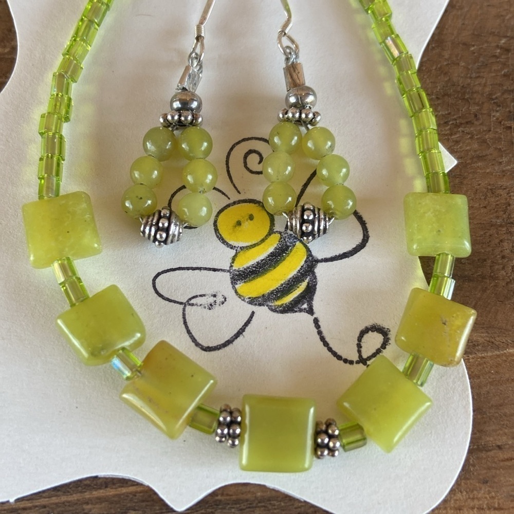 Green Jade /Sterling Silver Set - Picture 2 of 3